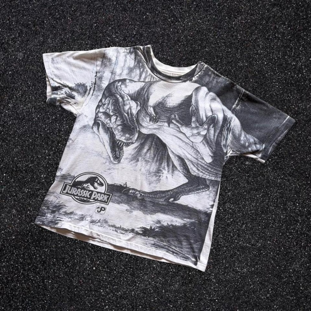Vintage Jurassic Park all over print t-shirt youth size XL